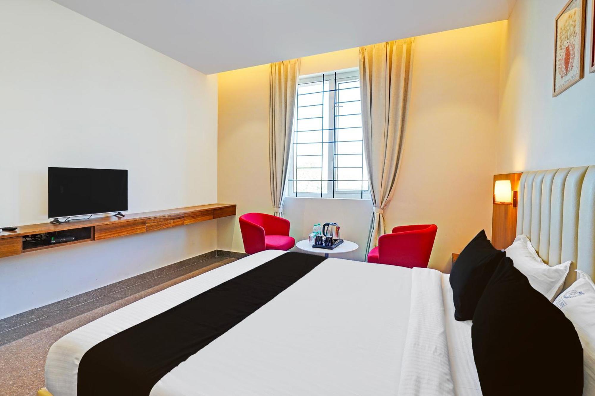 Super Townhouse Oak Electronic City Formerly Hotel Trubell Kammasandra Esterno foto