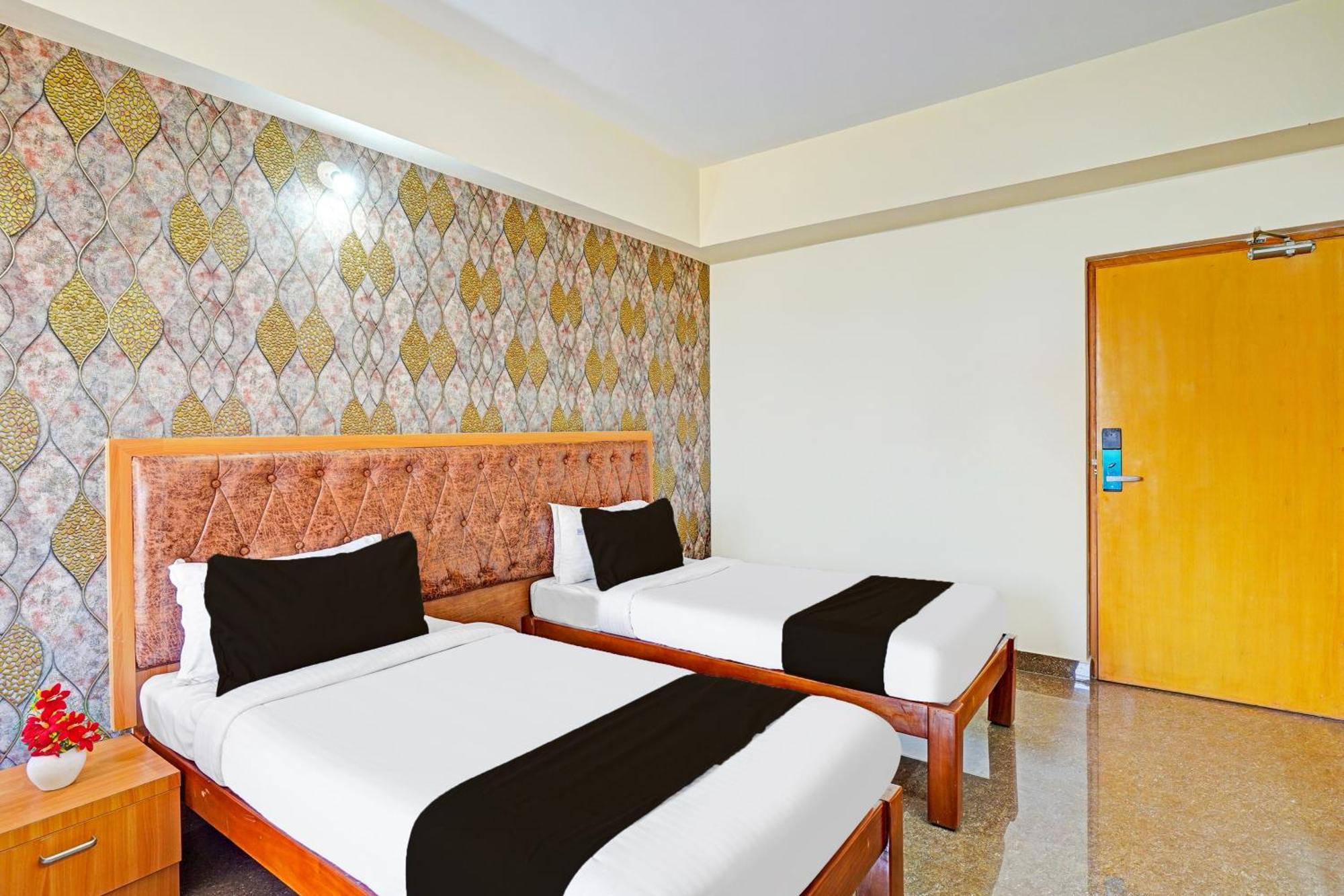 Super Townhouse Oak Electronic City Formerly Hotel Trubell Kammasandra Esterno foto